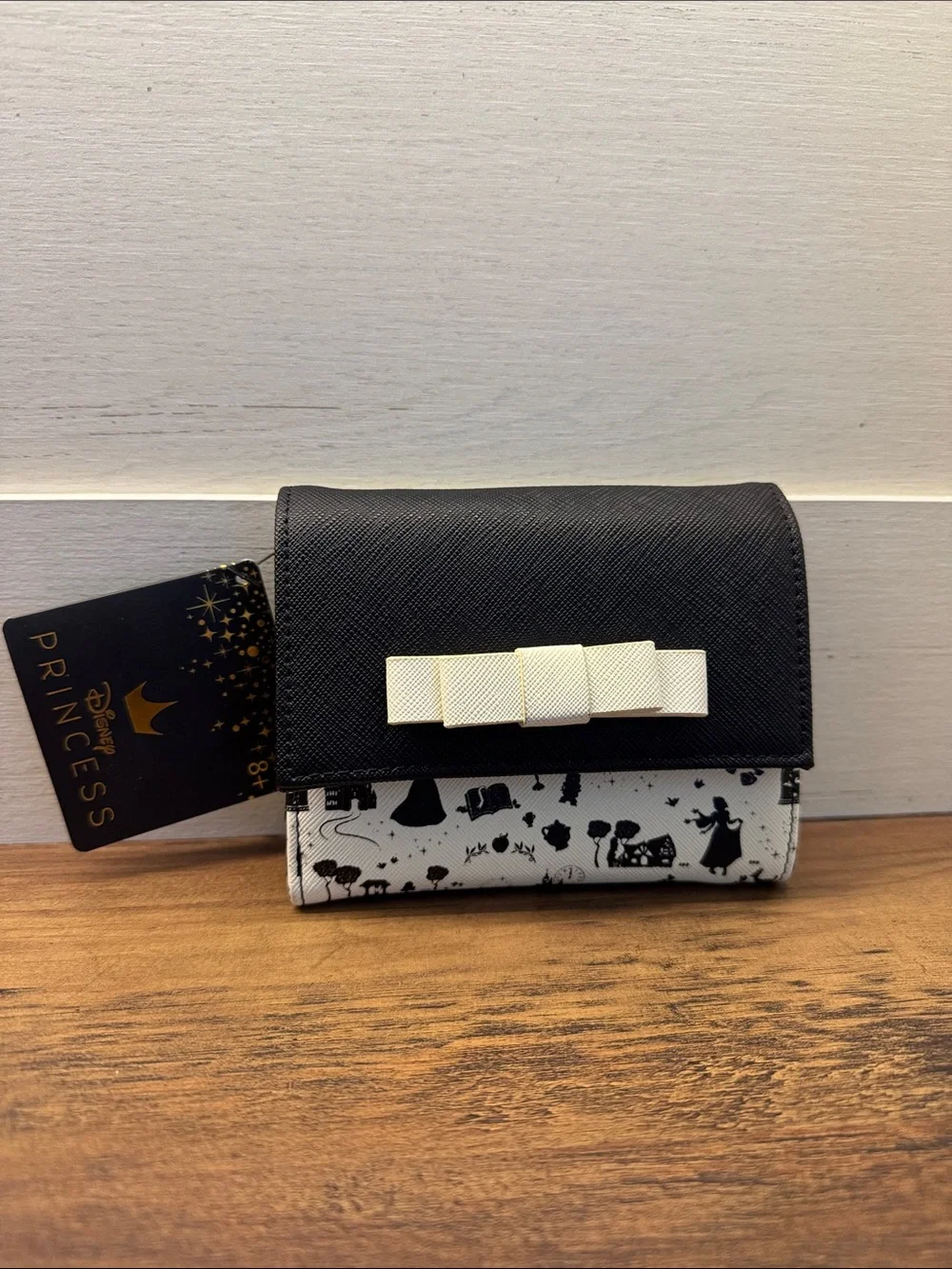 NWT Loungefly Disney Princess Silhouette AOP Flap Wallet Black White Bow